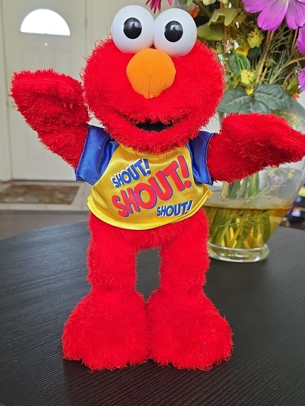 Sesame Street Elmo Plush in Red with Yellow & Blue 'Shout!' Shirt